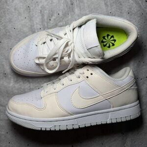 Nike White Women's Sneakers
